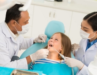 آموزش دستیار دندانپزشک (منشی امور پزشکی)