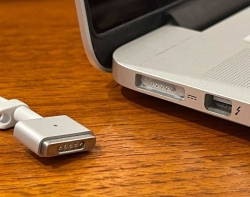 آیا می توانم از شارژر برند دیگری برای شارژ لپ تاپ خودم استفاده کنم؟